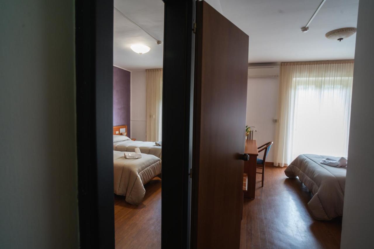 Hotel Tre Monti Popoli Ngoại thất bức ảnh